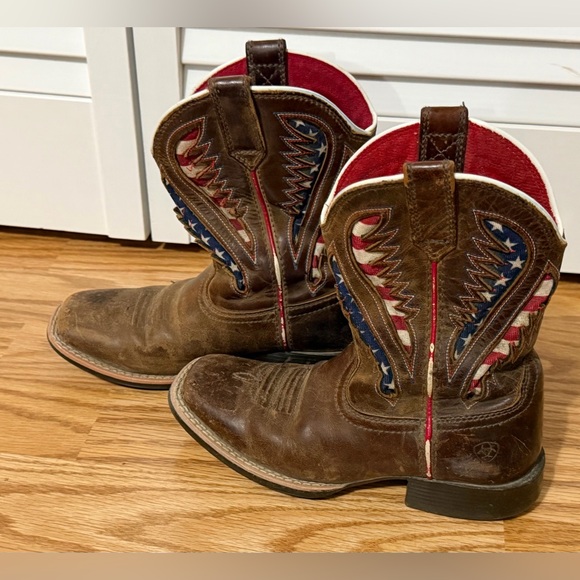 Ariat Other - Ariat Kids American Flag Western Boots | Size 12 |Distressed Leather |Patriotic